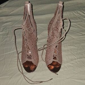 Chic Lace-Up Peep Toe Heels